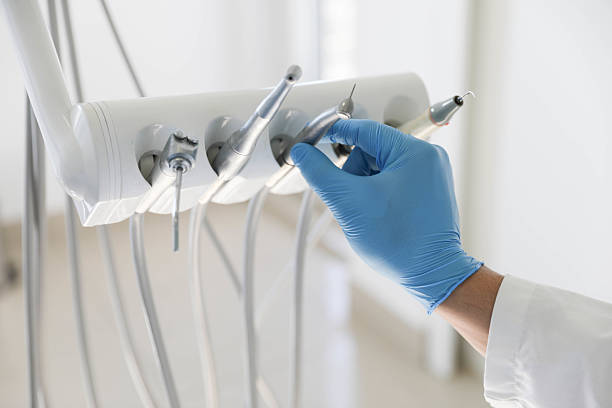 Professional Emergency Dentist technician working in Golden Meadow, LA